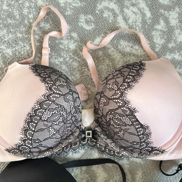 Lot Of Six Victoria’s Secret Bombshell miraculous Plunge 34B Bra - Picture 4 of 5